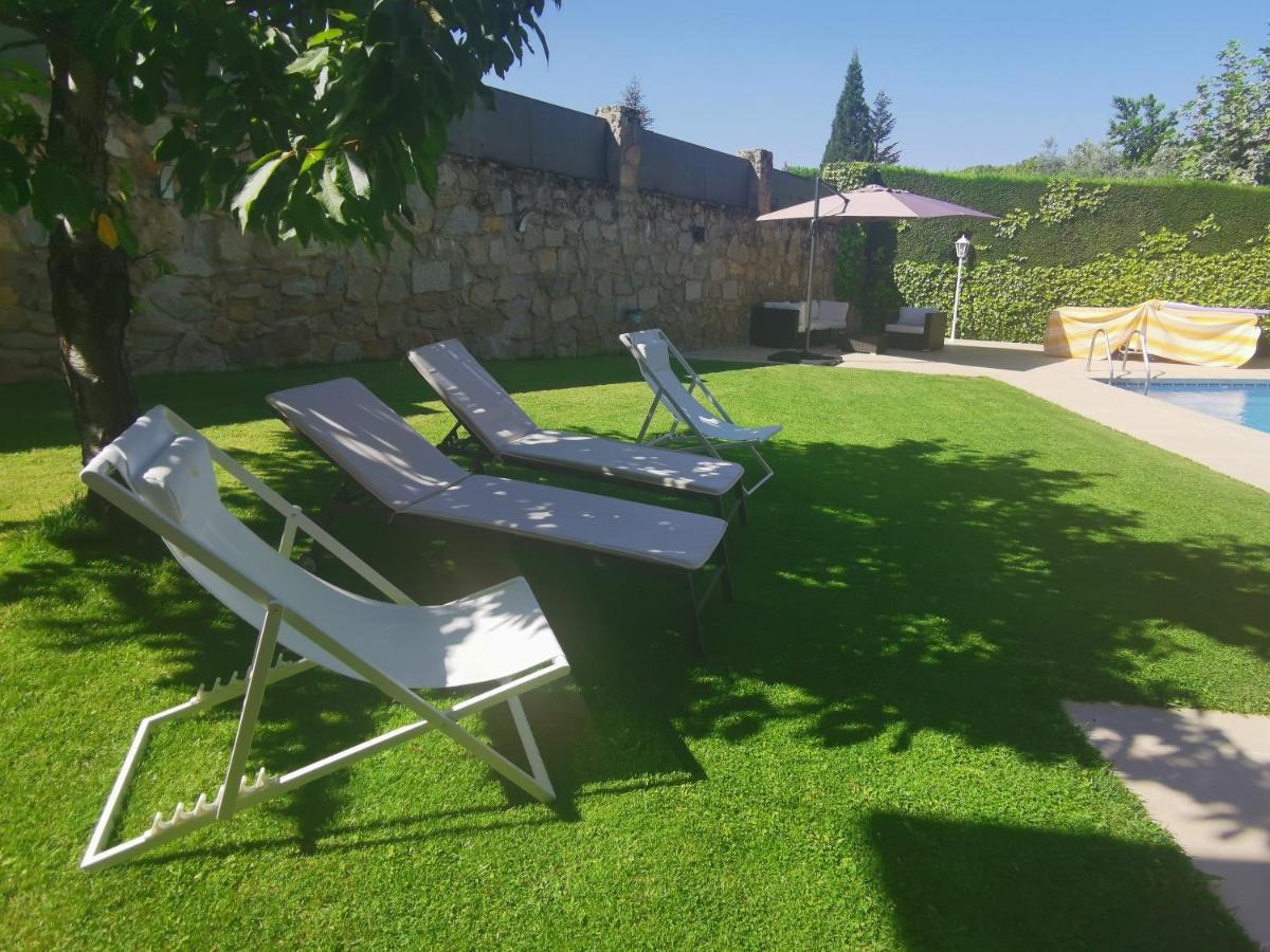 הוילה בסריל דה לה סיירה Casa Bellavista Becerril מראה חיצוני תמונה